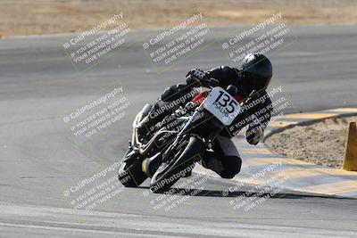 media/Feb-07-2025-CVMA Friday Practice (Fri) [[7034960ba2]]/4-Racer 4/Session 3 (Turn 8)/